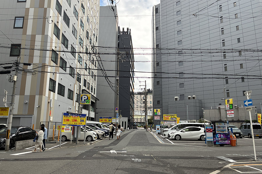四つ橋線なんば駅から南海SK難波ビルへのアクセス